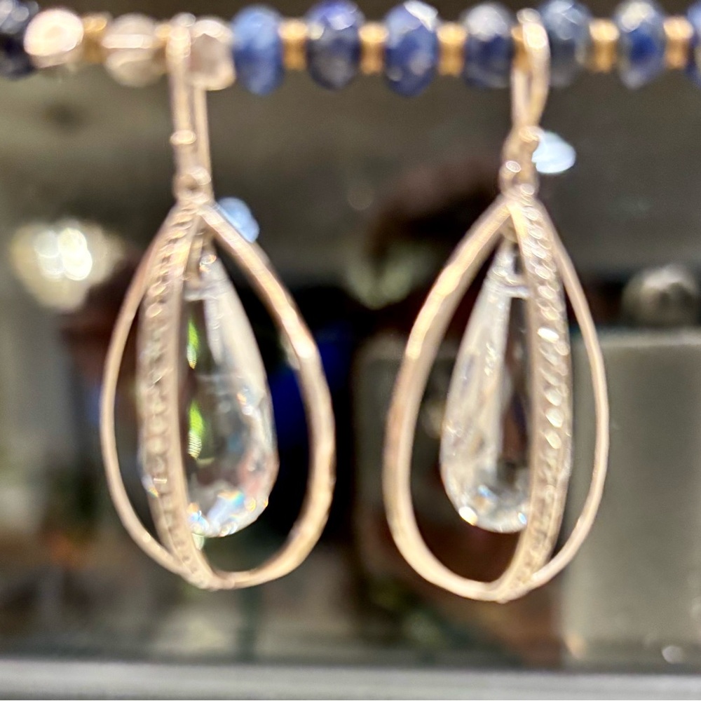Silpada Vintage Elegant Silver Teardrop Earrings